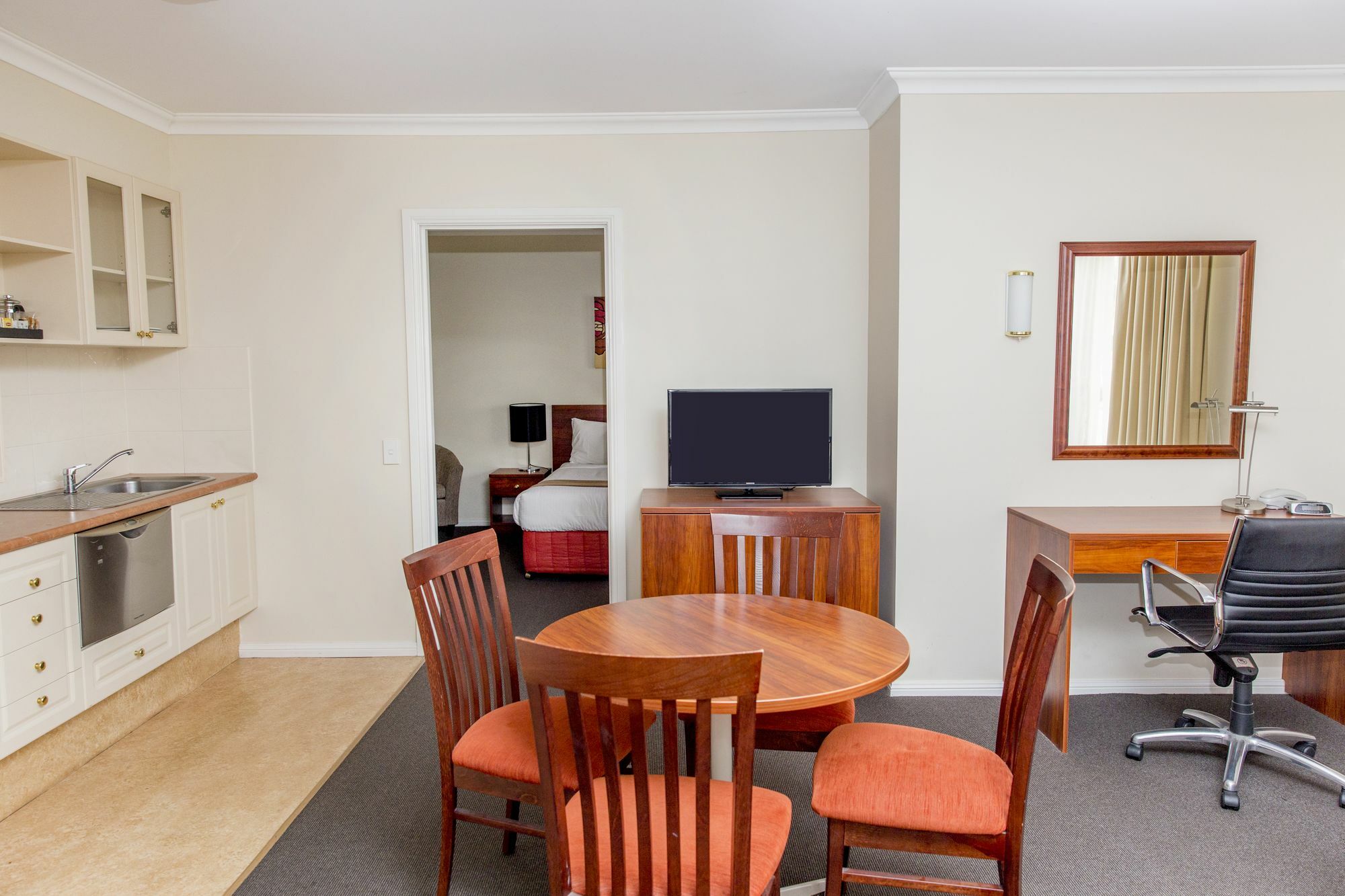Charlotte Apartments バサースト エクステリア 写真